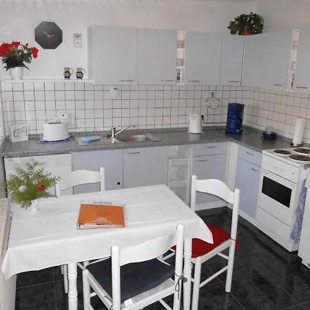 Spacious In Sommerfeld Near Дом отдыха