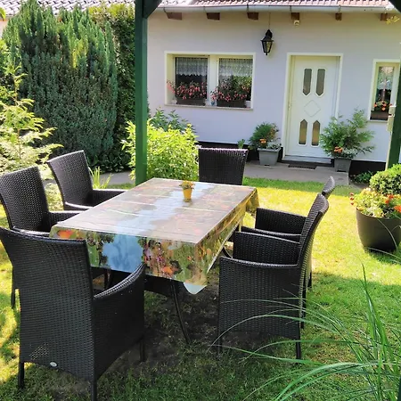 Tatil Evi Spacious In Sommerfeld Near